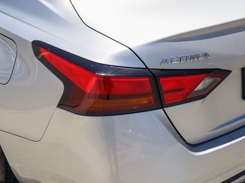 Used 2021 Nissan Altima 2.5 S FWD image 7