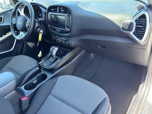 Used 2024 Kia Soul LX w/ Option Group 015 FWD image 11
