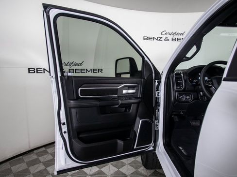 Used 2025 RAM 2500 Laramie w/ Night Edition image 17