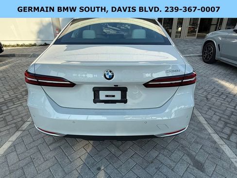 Certified 2024 BMW 530i w/ Premium Package image 7