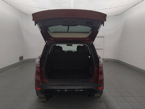 Used 2018 Ford Escape SE w/ SE Sport Appearance Package FWD image 29