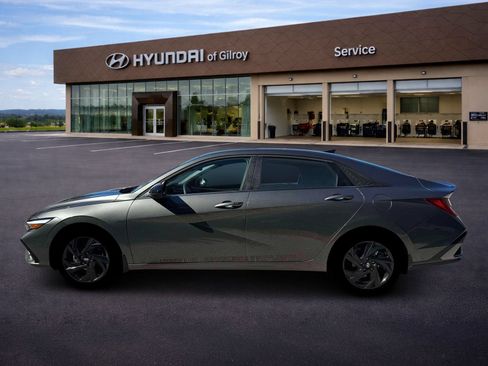 New 2026 Hyundai Elantra SEL Sport Premium FWD image 3
