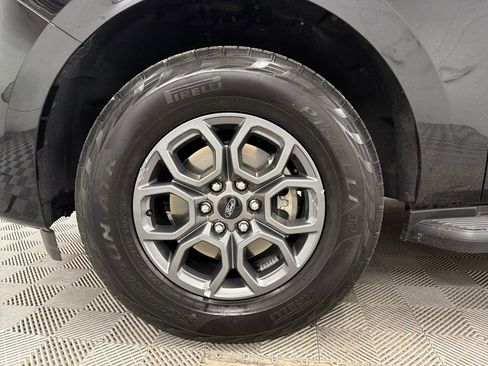 Used 2025 Ford Expedition Active image 13