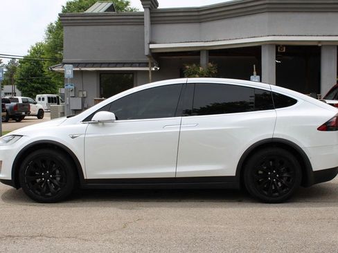 Used 2016 Tesla Model X 90D AWD/4WD image 4