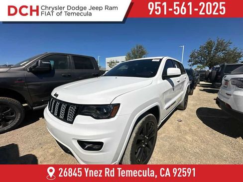 Used 2021 Jeep Grand Cherokee Laredo X AWD/4WD image 1