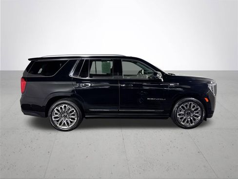 Used 2023 GMC Yukon Denali Ultimate AWD/4WD image 5