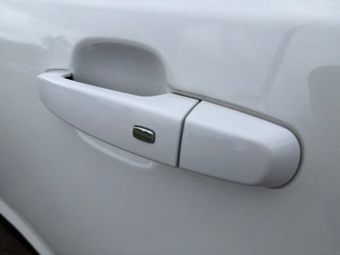 Used 2020 GMC Acadia SLE w/ Driver Convenience Package FWD image 17