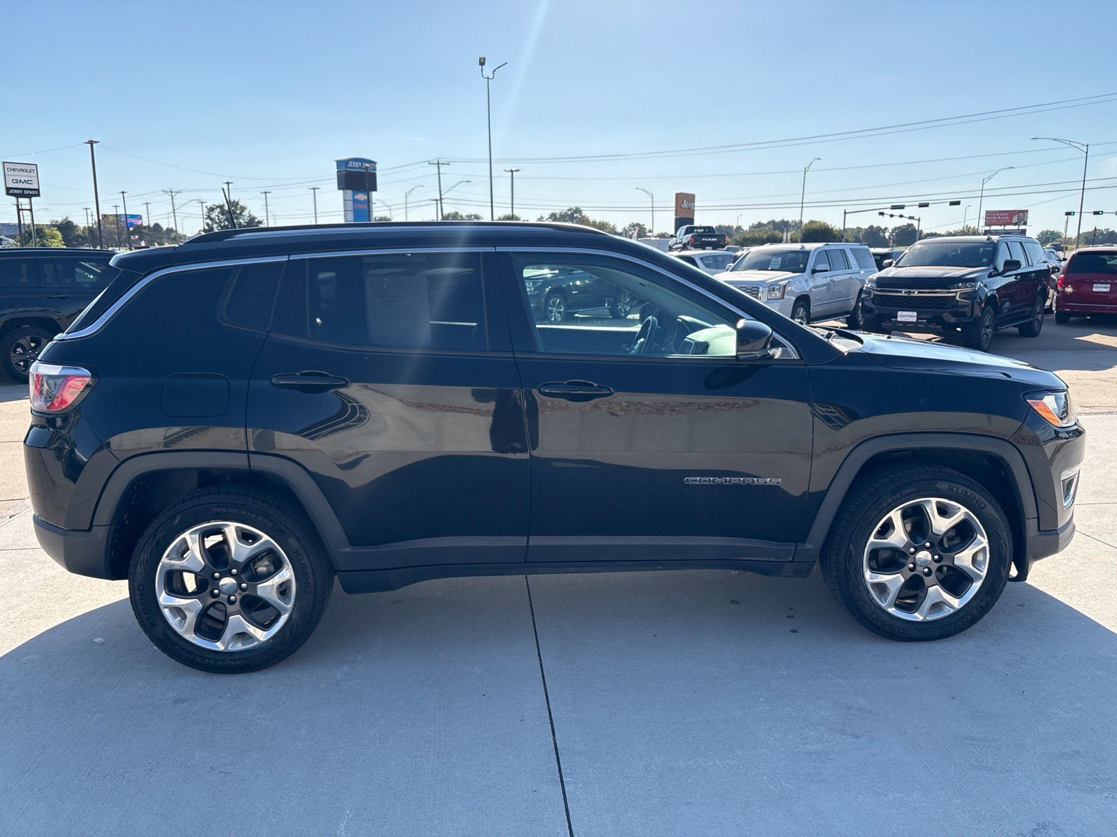 Used 2019 Jeep Compass Limited AWD/4WD image 6