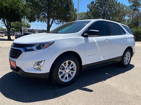 Used 2020 Chevrolet Equinox LS FWD image 1