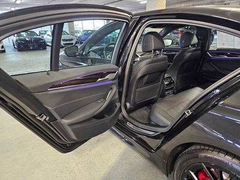 Used 2023 BMW 530e xDrive 530e xDrive w/ Premium Package image 35