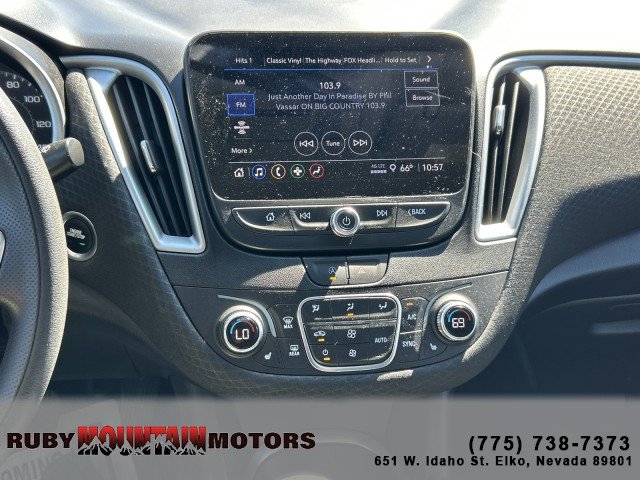 Used 2025 Chevrolet Malibu LT FWD image 14