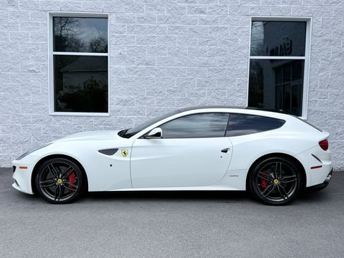 Used 2012 Ferrari FF image 5