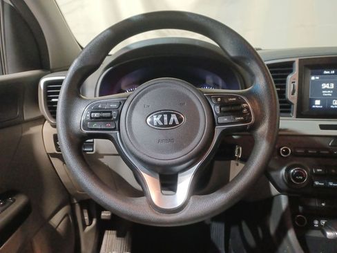 Used 2019 Kia Sportage LX w/ LX Popular Package image 11