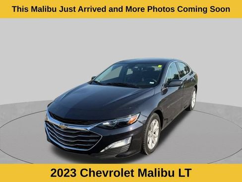 Used 2023 Chevrolet Malibu LT FWD image 2