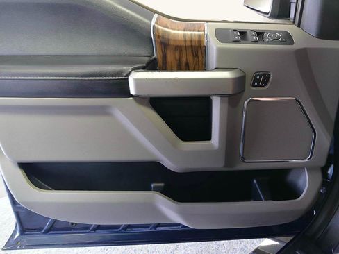 Used 2020 Ford F150 Lariat AWD/4WD image 7