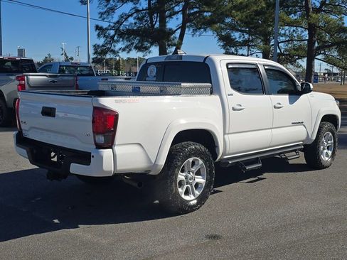 Used 2023 Toyota Tacoma SR5 image 4