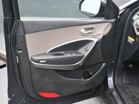 Used 2019 Hyundai Santa Fe XL SE w/ SE Premium Package 02 AWD/4WD image 10