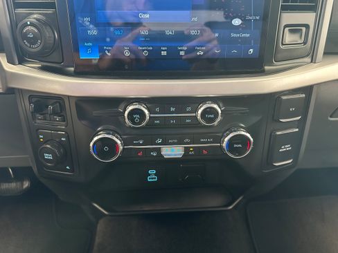 Used 2022 Ford F150 XLT w/ Equipment Group 302A High AWD/4WD image 19