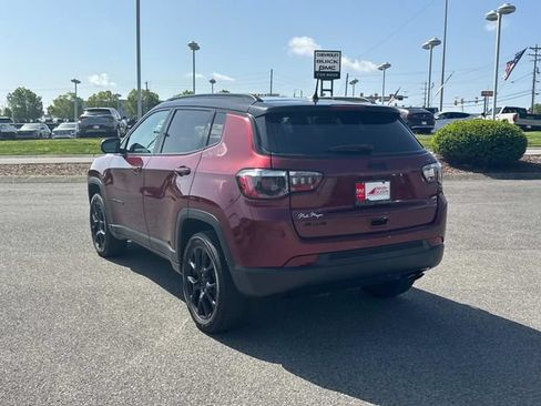 Used 2022 Jeep Compass Latitude AWD/4WD image 6