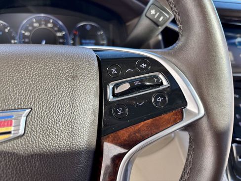 Used 2015 Cadillac Escalade ESV Premium image 19
