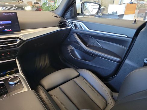 Used 2023 BMW i4 eDrive40 w/ Premium Package RWD image 19