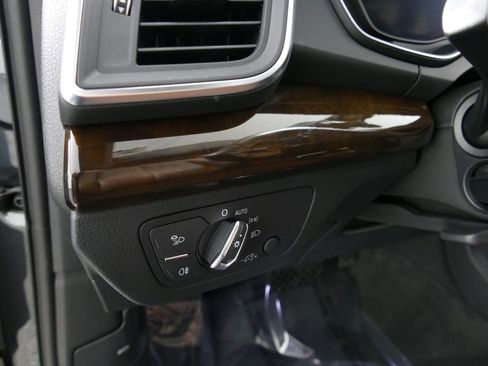 Used 2019 Audi Q5 2.0T Premium Plus w/ Premium Plus Package image 21