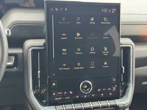 Certified 2025 GMC Yukon XL Denali image 11