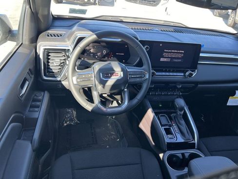 New 2026 GMC Canyon Elevation image 11