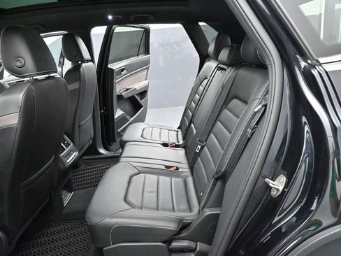 Used 2023 Volkswagen Atlas Cross Sport SEL Premium R-Line AWD/4WD image 33