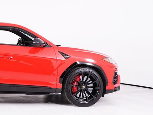 Used 2022 Lamborghini Urus AWD/4WD image 15