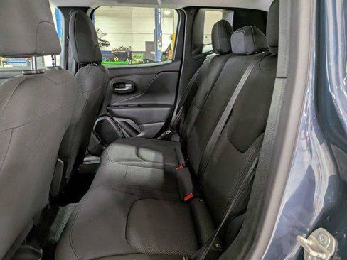 Certified 2023 Jeep Renegade Latitude AWD/4WD image 14