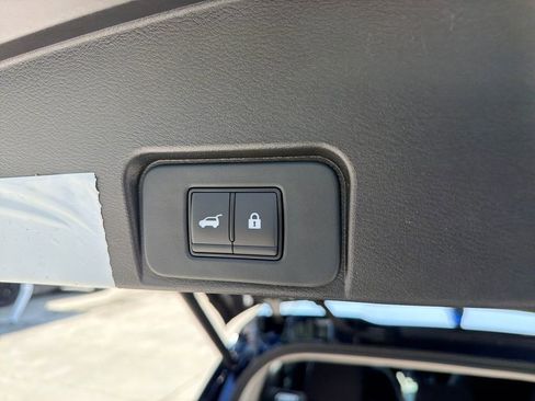 New 2026 Nissan Rogue SV w/ Cold Weather Package FWD image 31