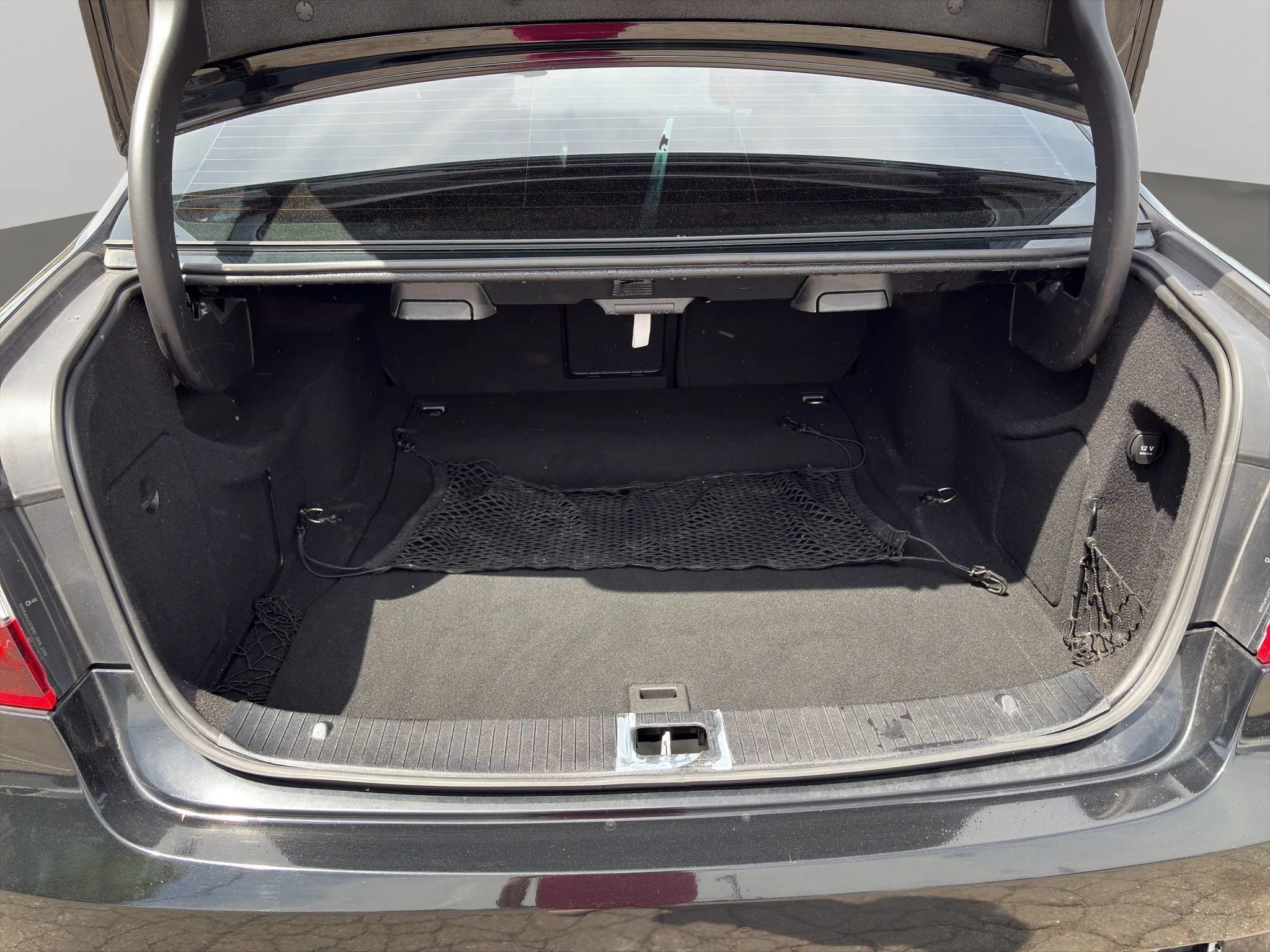 Used 2011 Mercedes-Benz E 350 Sedan image 23