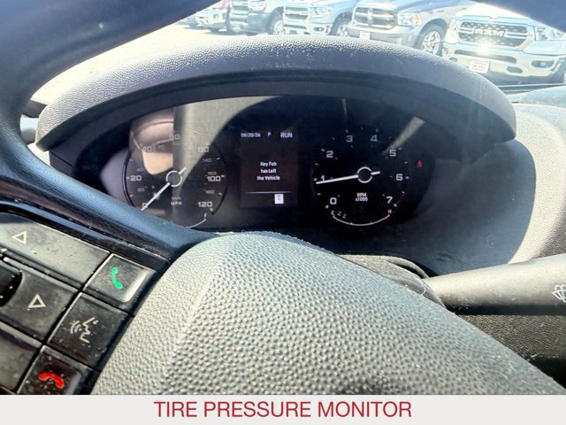 Used 2023 RAM ProMaster 2500 w/ Convenience Group FWD image 11