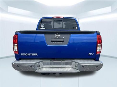 Used 2014 Nissan Frontier SV w/ SV Value Truck Package RWD image 7