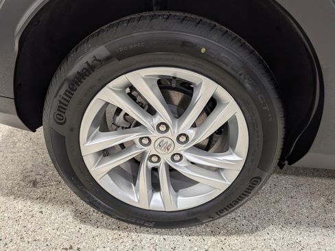 Used 2024 Buick Envista Preferred w/ Convenience I Package image 11