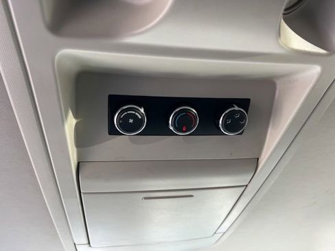 Used 2010 Dodge Grand Caravan SXT image 25