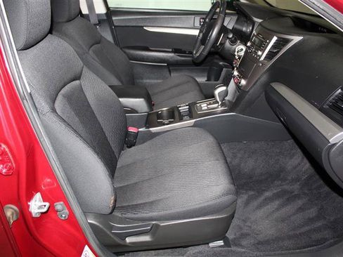 Used 2010 Subaru Legacy 2.5i Premium image 22
