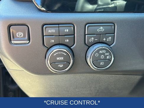 Used 2026 Chevrolet Silverado 1500 LT Trail Boss w/ Convenience Package II AWD/4WD image 13