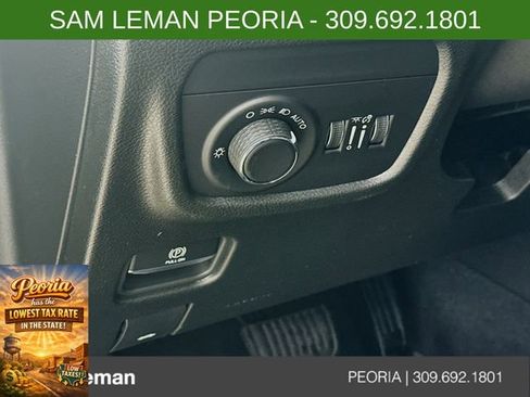 New 2025 Jeep Grand Cherokee Laredo image 10