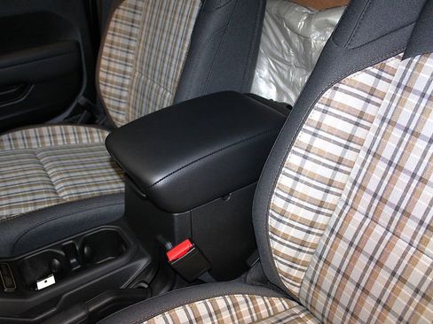 New 2026 Jeep Wrangler Unlimited Sport image 21