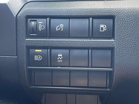 Used 2025 Toyota 4Runner SR5 AWD/4WD image 21