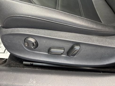 Used 2017 Volkswagen Passat 1.8T SE image 14