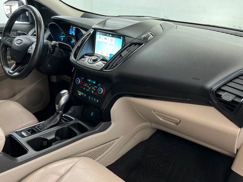 Used 2019 Ford Escape Titanium AWD/4WD image 26