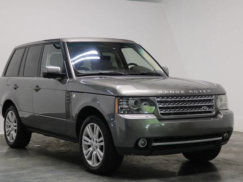 Used 2011 Land Rover Range Rover Supercharged AWD/4WD image 3