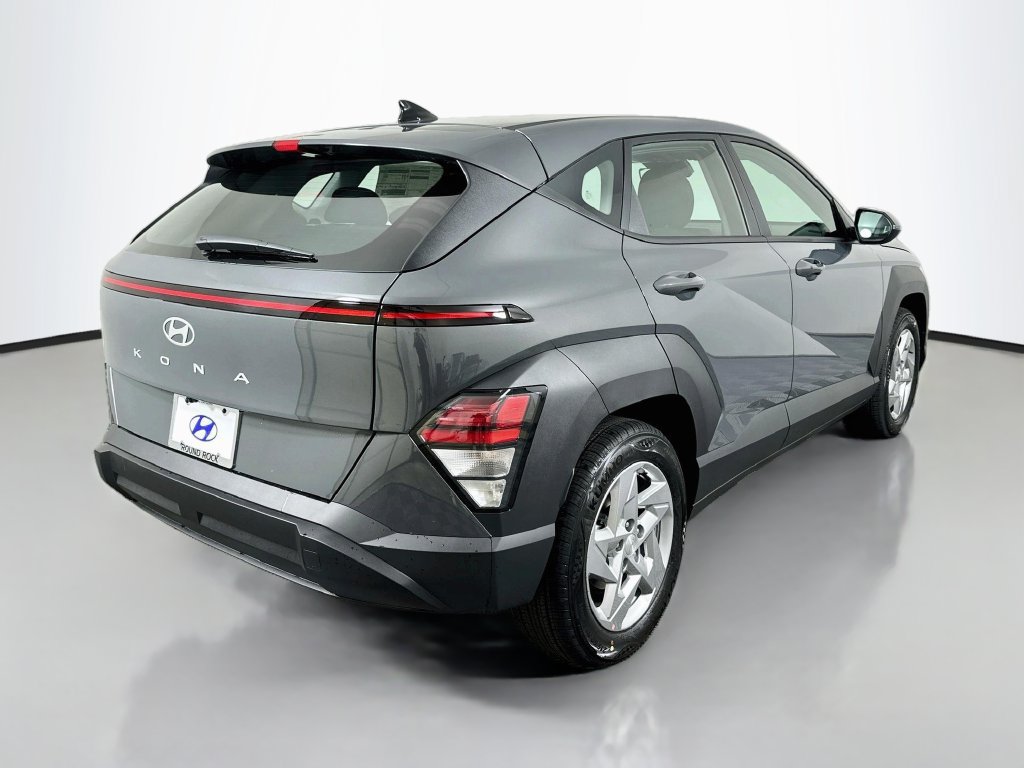 New 2027 Hyundai Kona SE FWD image 5