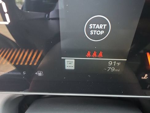 Used 2027 Kia Seltos S FWD image 3
