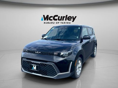 Used 2024 Kia Soul LX w/ Option Group 015 FWD image 9