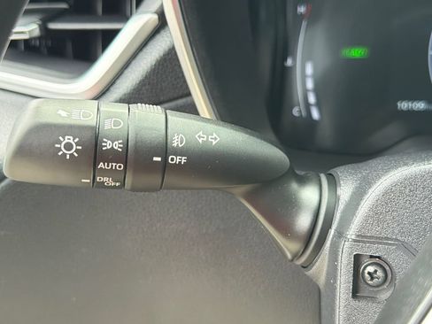 Used 2024 Toyota Corolla Cross AWD Hybrid image 29