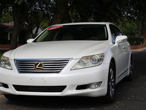 Used 2011 Lexus LS 460 image 33